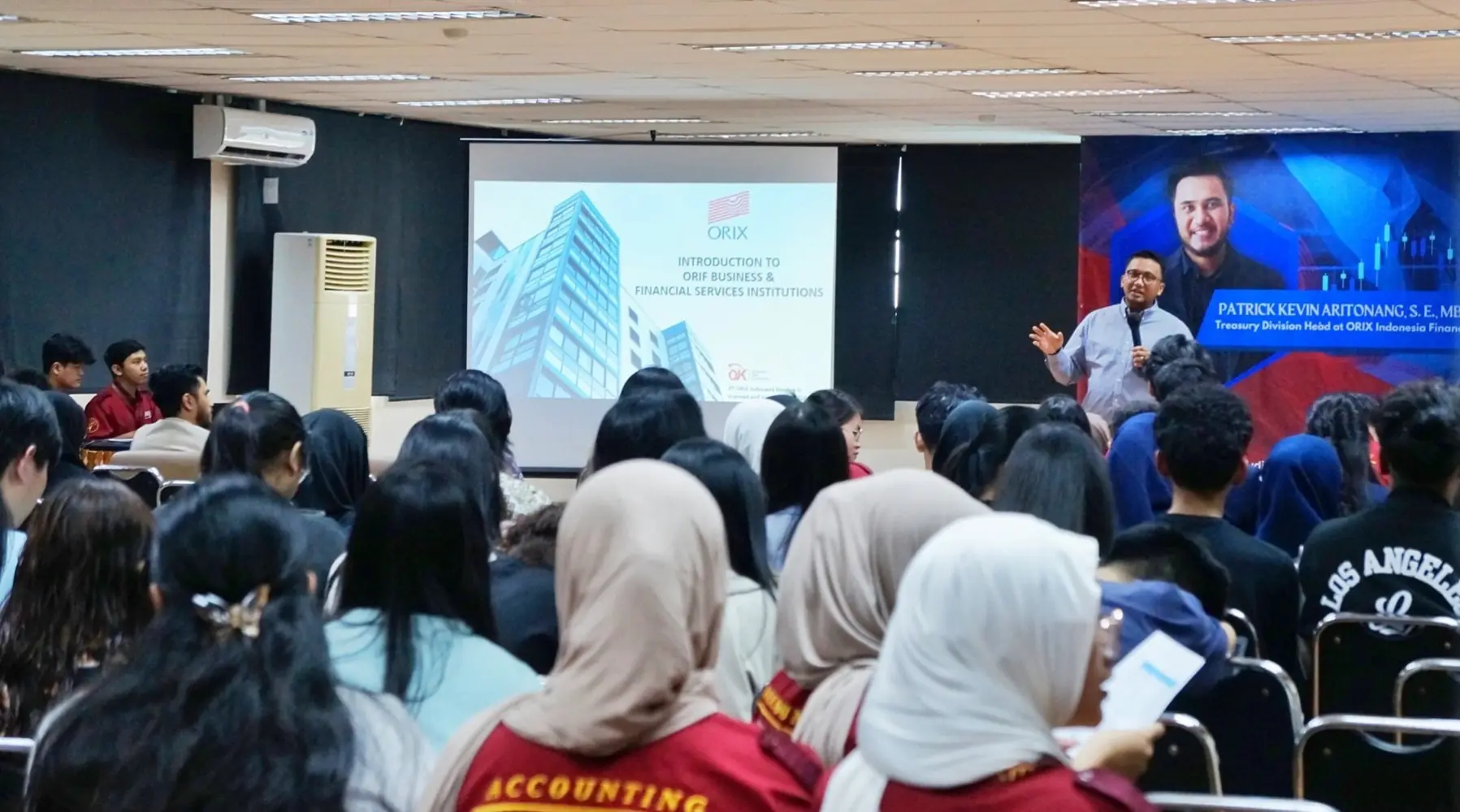 Kegiatan Literasi Keuangan ORIF dengan President University
